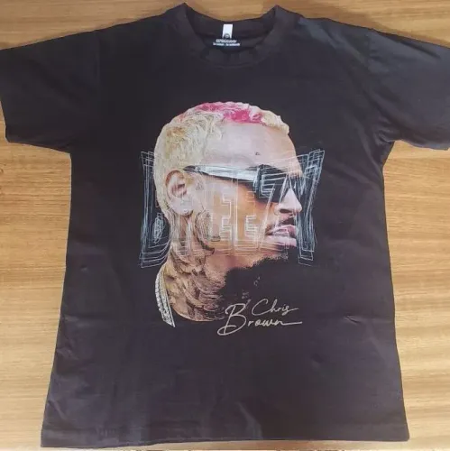 Camiseta Preta Chris Brown Breezy - Tamanho P
