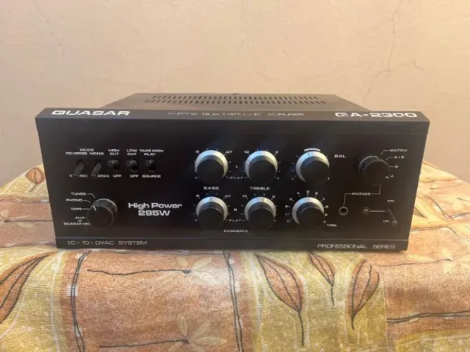 Amplificador QUASAR QA 2300