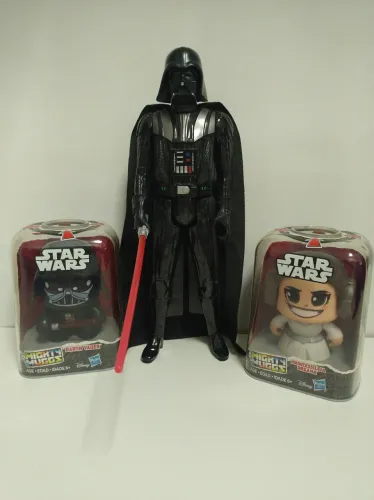 Kit Bonecos Star Wars Darth Vader e Princesa Leia  - Mighty Muggs  
