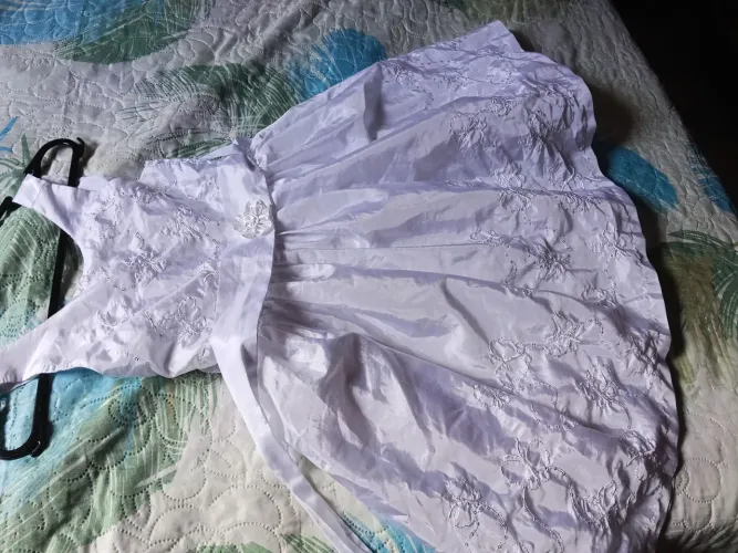Vestido Branco Bordado batismo ou outras ocasiões especiais