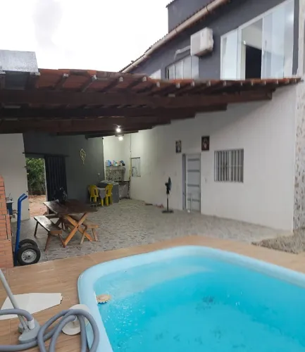 Vendo bela casa 12x40, com piscina 3x8 ,Único dono, Por R$ 385mil!! 800metros da praia.