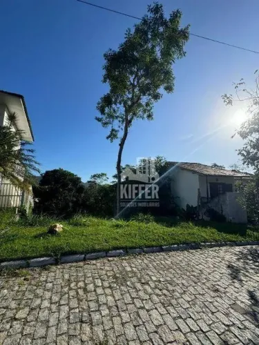 Terreno 1.760m² em Condomínio Fechado em Pendotiba