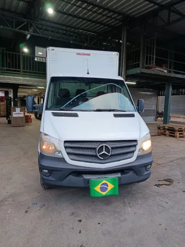 Sprinter 515 baú 15m3.motor 2.2  146 CV  cambio ZF 6 machas, rodado duplo. 