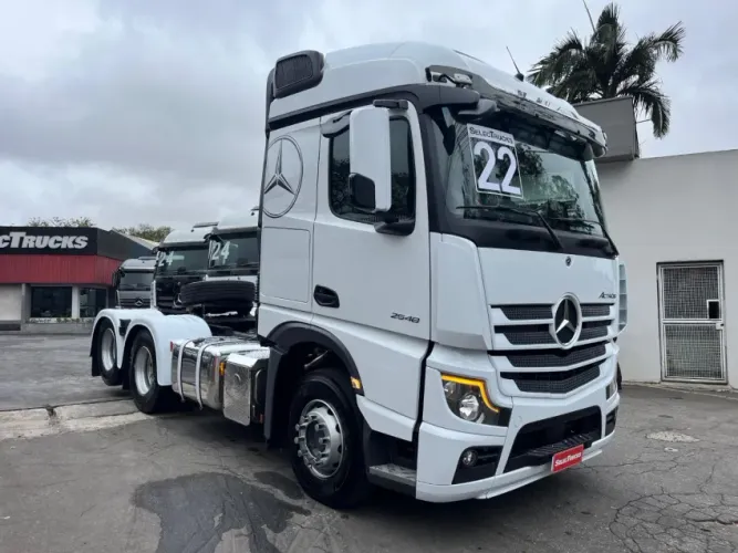 Mercedes Benz Actros 2548 6x2 22/22 Selectrucks.