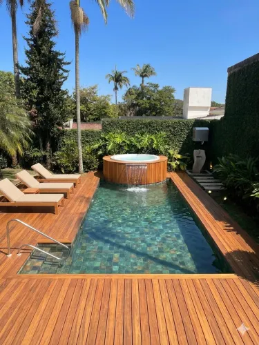 Casa para venda em Interlagos com 5 quartos, sendo 3 suítes, 370m²