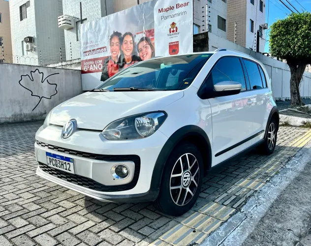 Volkswagen Up! Cross 1.0 TSI Total Flex 12V 5P 2017