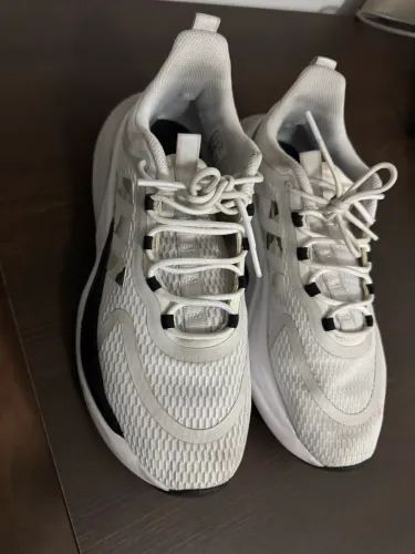 Tênis Adidas Tamanho 41