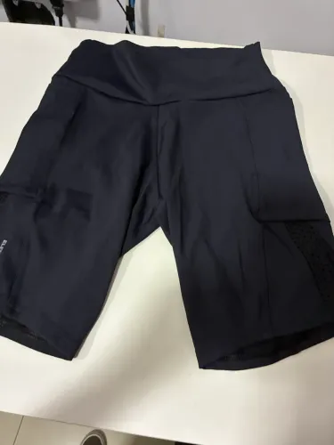 Short de academia preto
