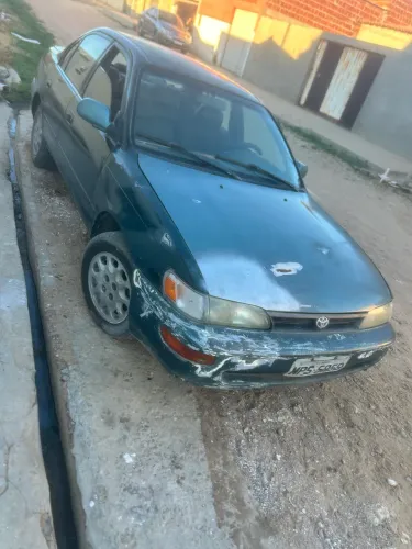 Toyota Corolla LE 1.8 1997