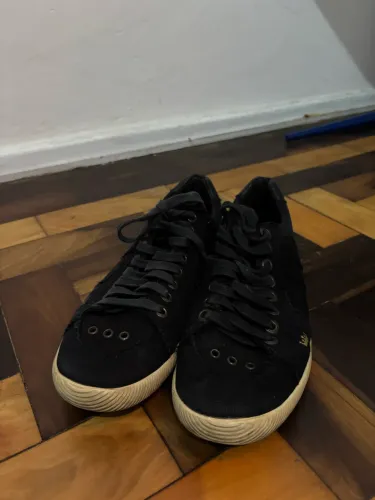 Tênis Osklen preto TAM 40