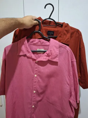 Camisa rosa e terracota marfinno manga curta gg (combo com duas)