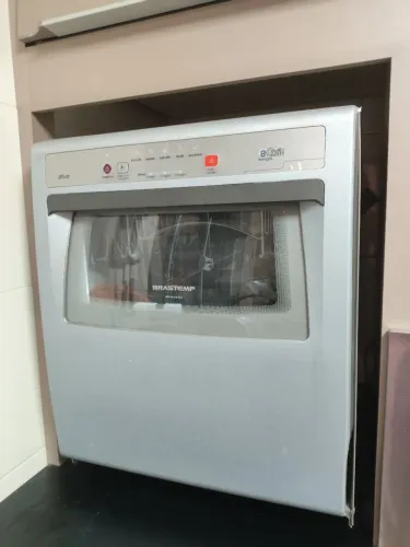 Máquina de lavar louça Brastemp 8 serviços