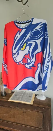 Camisa manga longa troy lee