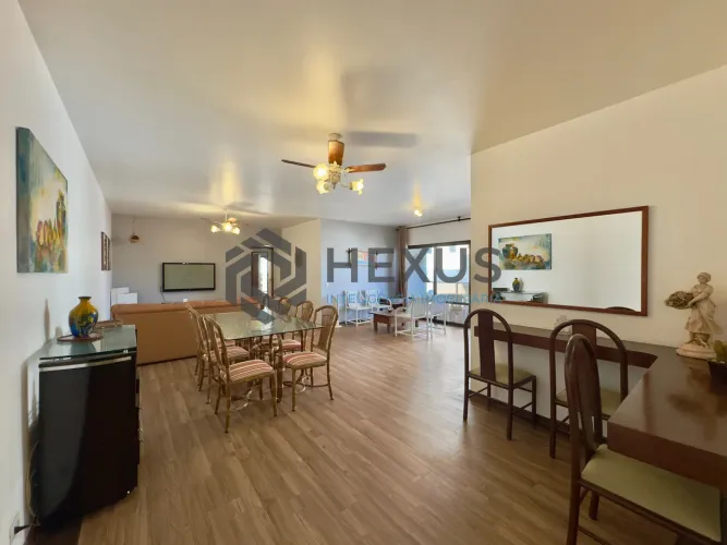 Apartamento com Varanda Gourmet e lazer na Praia da Enseada à venda, região do Tortugas, G