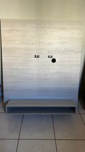 Vendo Rak MDF muito bom sem nenhum defeito altura 1.40 largura 1.20 