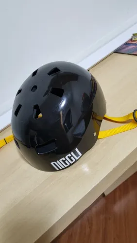 Capacete de skate para adulto G