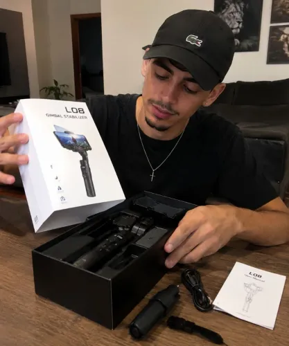 Gimbal Estabilizador L08 para Celular ? Vídeos Profissionais