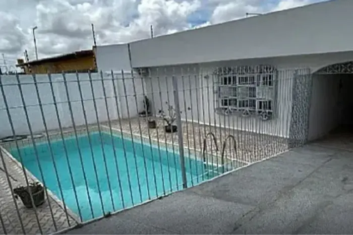 Oferta!! Casa 4/4 Sendo 02 Suites à Venda em Lagoa Nova