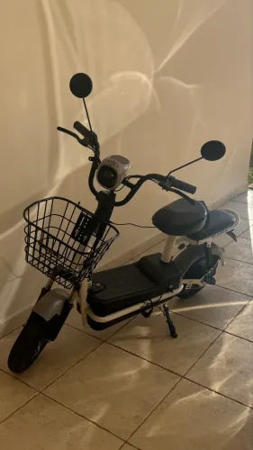 Scooter elétrica
