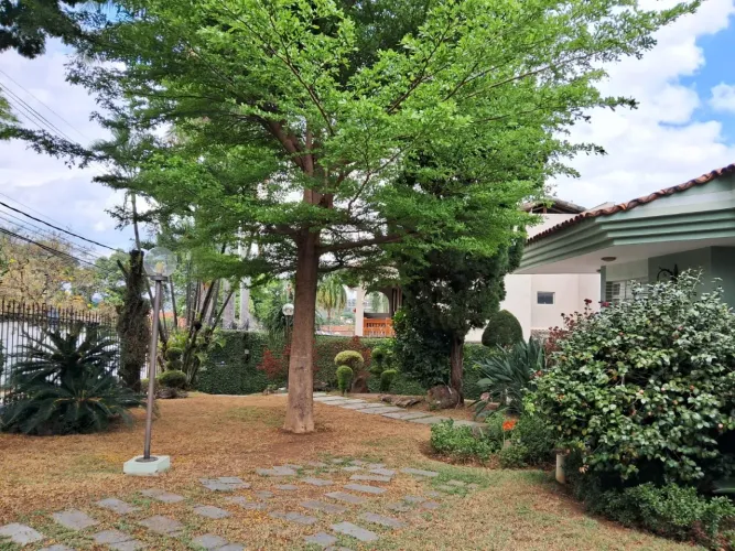 CASA 5 QUARTOS, 455 M², PISCINA, BANDEIRANTES