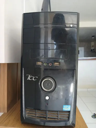 PC de Mesa - Core i5, 16GB RAM, Vídeo R7 260