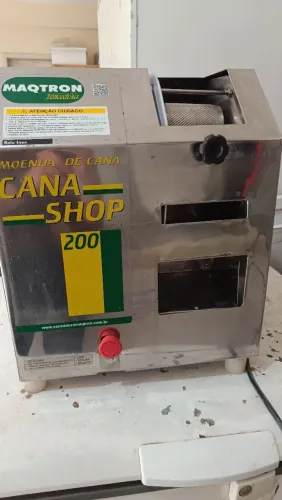 Máquina de caldo de cana semi nova 
