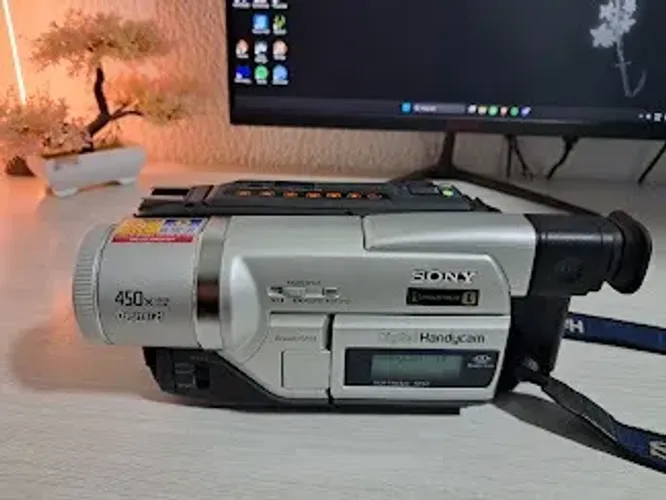 Filmadora Sony Digital Handycam DCR-TRV320