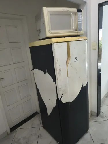 Televisão, Geladeira, Microondas
