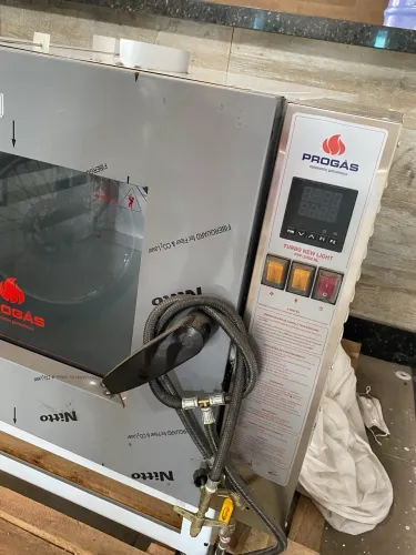 Vende-se um forno industrial