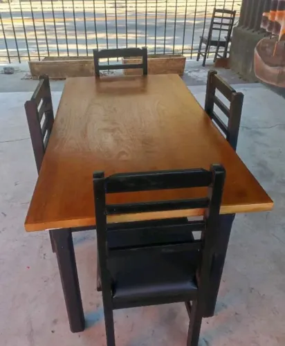 Mesas e cadeiras para lanchonete e restaurante