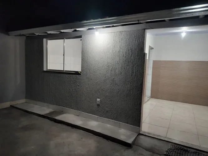 Oportunidade! Aluga-se casa aconchegante e funcional