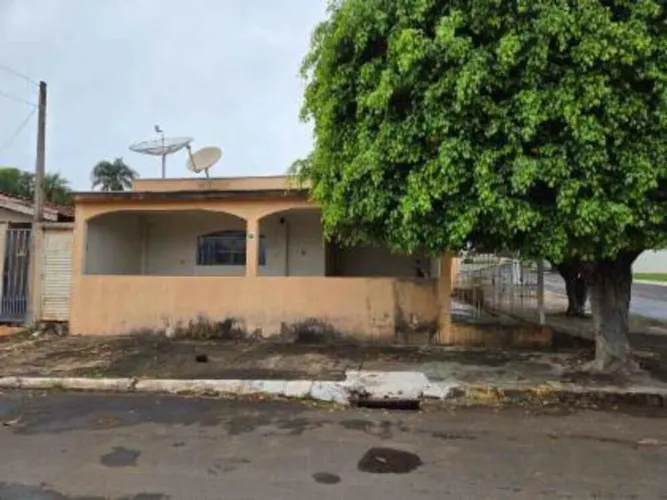 CASA RESIDENCIAL em RIO VERDE DE MATO GROSSO - MS, JARDIM SANTO ANTONIO