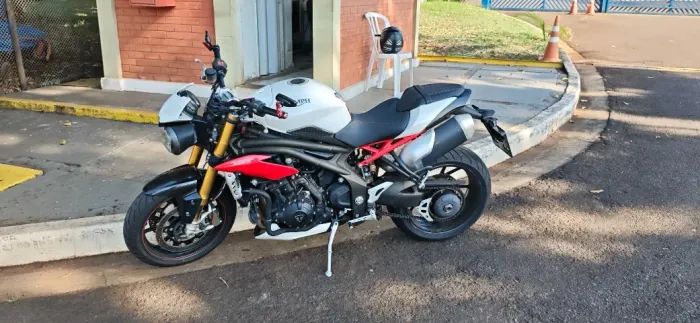 Triumph Speed triple 1050R