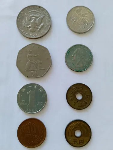 Coleção de Moedas Americanas Inglesas Chinesas e Japonesas