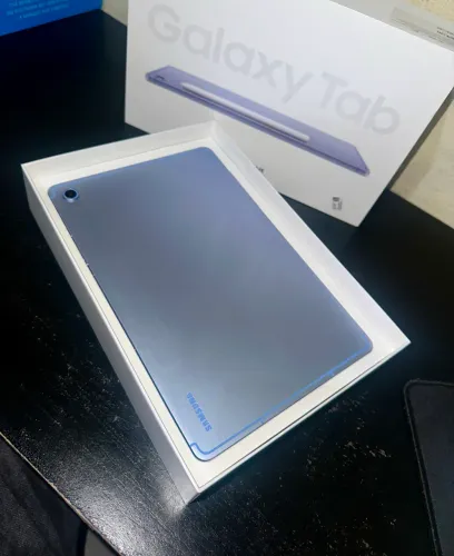 Samsung Galaxy Tab S10 FE 128GB 8GB RAM Wi-Fi - Na Caixa + S Pen + Capa (Impecável)
