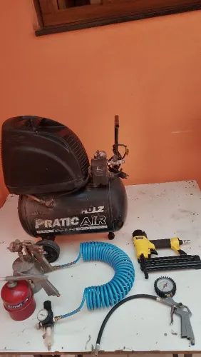 Compressor de ar Schulz 20 litros 220V