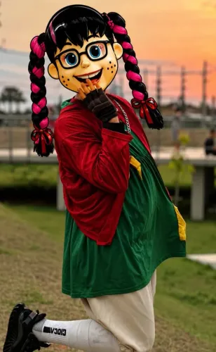 Carreta Furacão personagens vivos