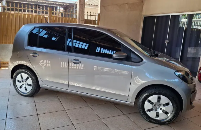 Volkswagen Up! Move 1.0 Total Flex 12V 5P 2015