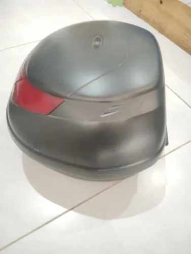 Baú givi e suporte 35 litros 