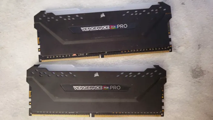 Memória RAM ddr4 Corsair vengeance pro 