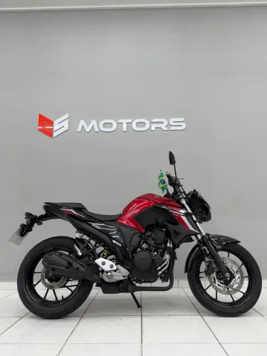 Oportunidade!!  Fz25 fazer 250. Ano 2024/24 com 20.739 KM por apenas 23.999 na ESMOTORS 