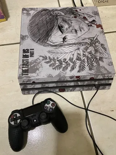SOMENTE TROCA Ps4 Pro 1T de HD , Troco em pc gamer