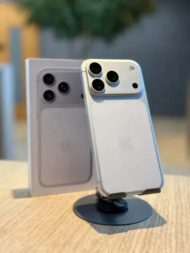 iPhone 17 Pro 256GB Prata | Bateria 99% - Seminovo