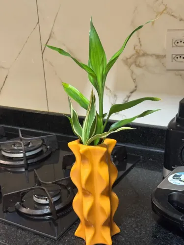 Vende-se planta 