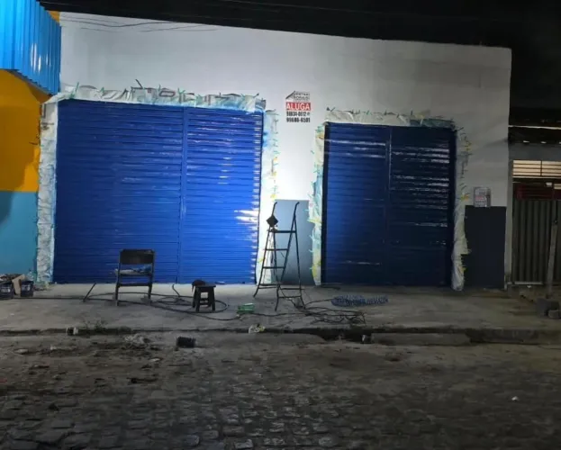 Alugo Galpão comercial 200m2 em Cruz das Armas/ 2 mil, em excelente localização