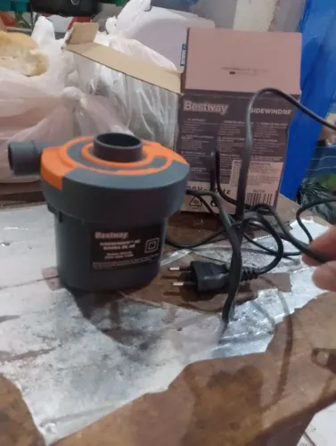 Bomba de encher colchão, boi e outros