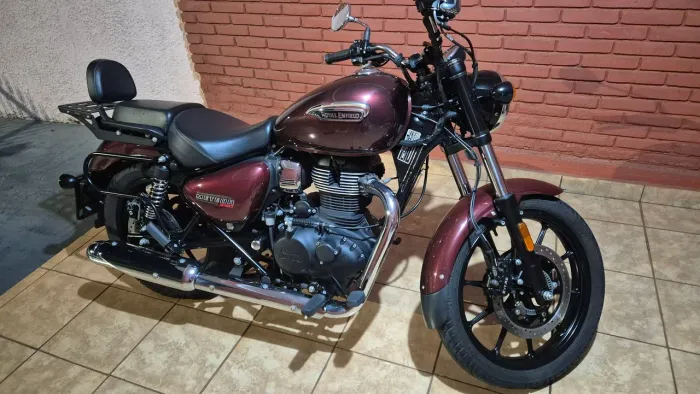 Royal Enfield Meteor 350 Stellar Red