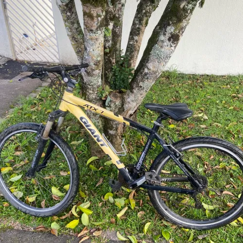 BIKE GIANT ATX ARO 26 COM FREIOS SHIMANO