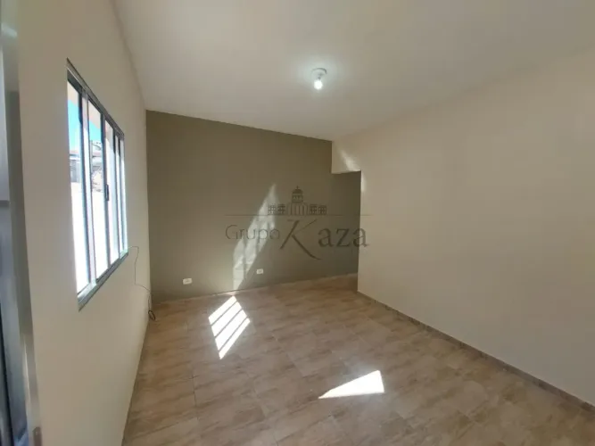 Casa - Parque dos Príncipes - Piso superior - 1 Dormitório - 52m².