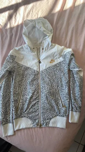 Jaqueta corta vento Nike - TAM P